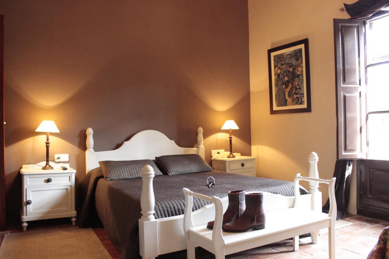 Hotel Masia Can Sala Montornes Del Valles